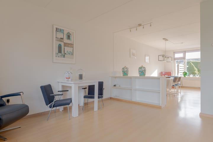 Foto 16 van Weegbree 16