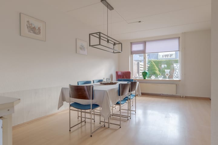 Foto 19 van Weegbree 16