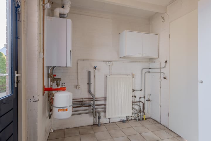 Foto 25 van Weegbree 16