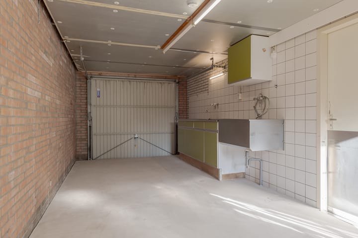 Foto 28 van Weegbree 16