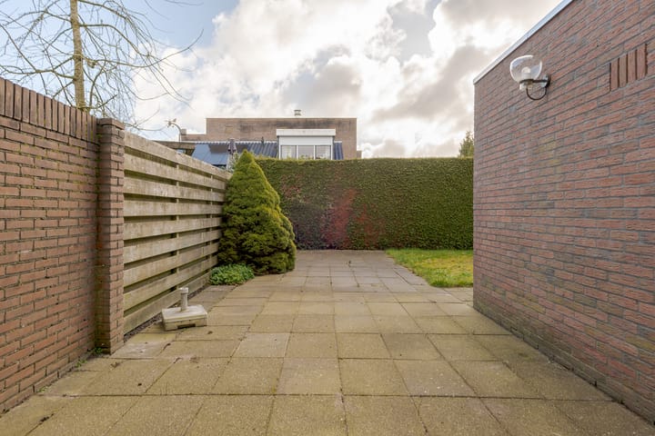 Foto 47 van Weegbree 16