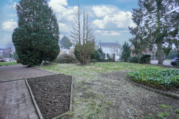 Foto 30 van Reinald van Gelrestraat 2