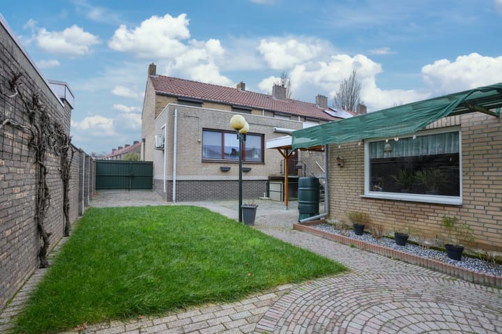 Foto 32 van Van Goudoeverstraat 2