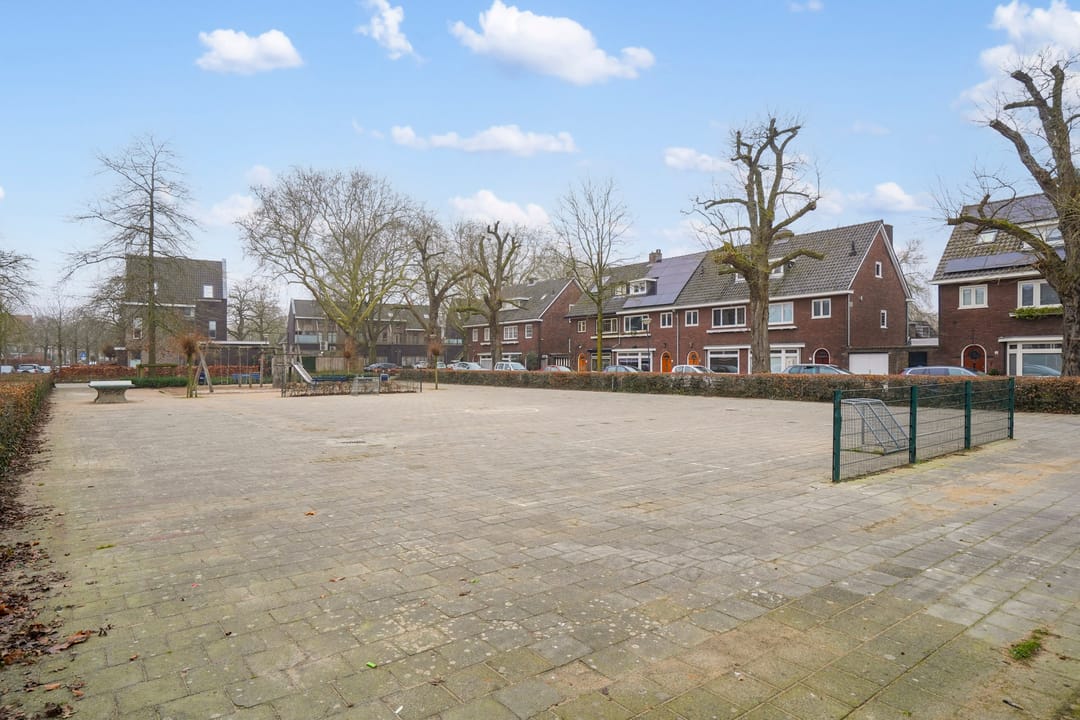 Foto 2 van Versterplein 13