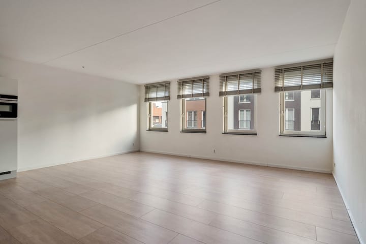 Foto 2 van Menno van Coehoornstraat 23