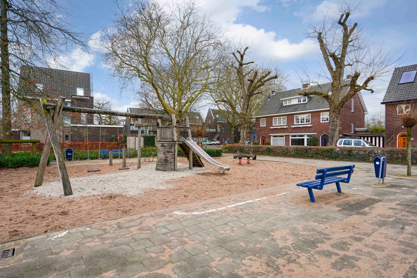 Foto 40 van Versterplein 13