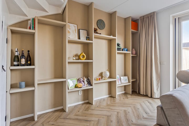 Foto 11 van Lisdodde 60