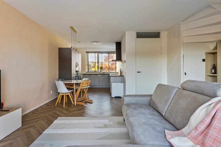 Foto 12 van Lisdodde 60