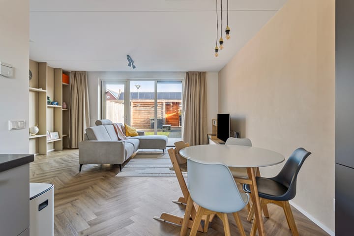 Foto 15 van Lisdodde 60