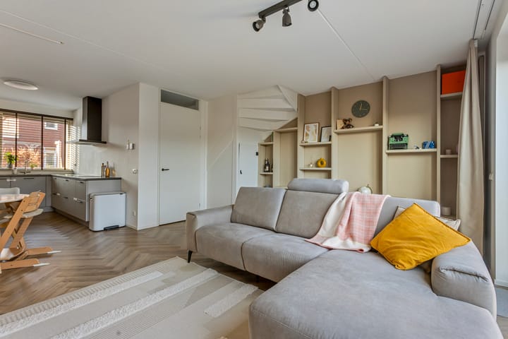 Foto 10 van Lisdodde 60