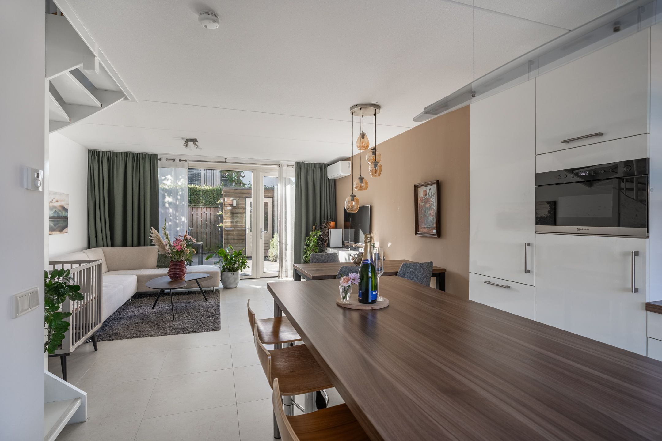 Foto 12 van Koningin Maximahof 16