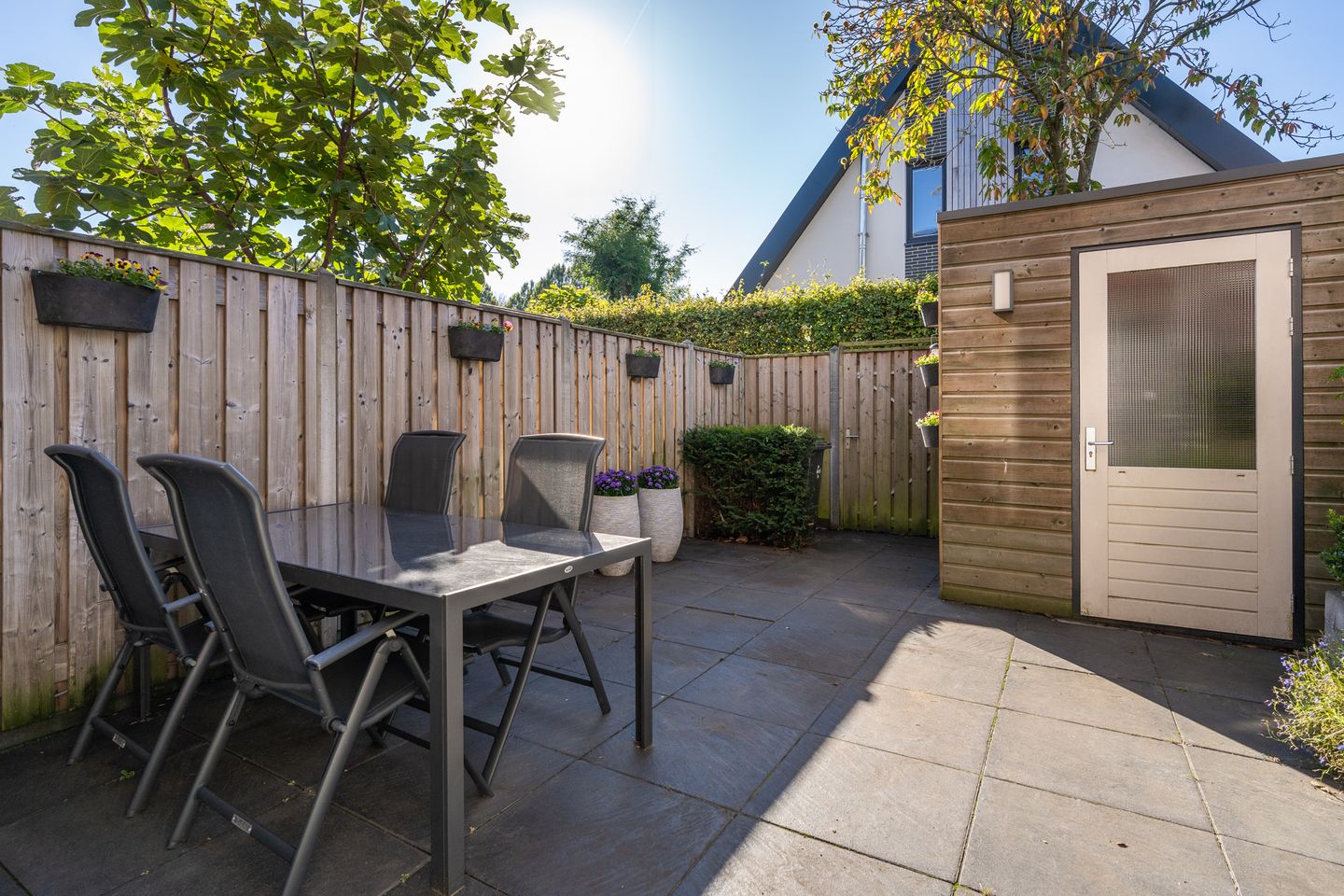 Foto 25 van Koningin Maximahof 16