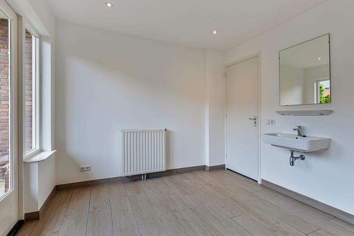 Foto 11 van Johan de Wittlaan 361