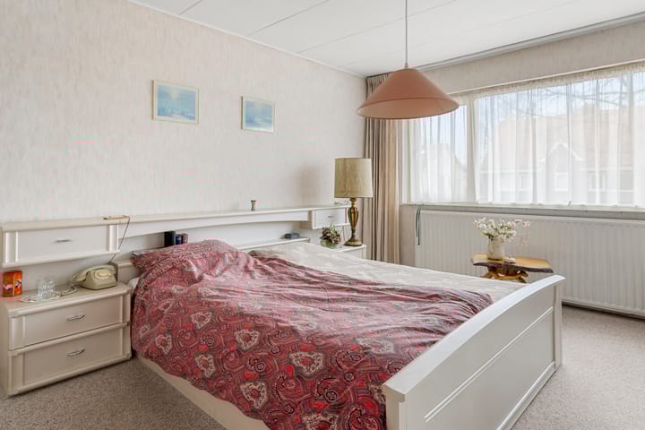 Foto 24 van Irenelaan 9