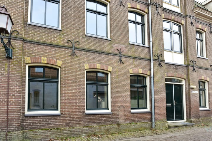 Photo 19 of Leliestraat 4-C