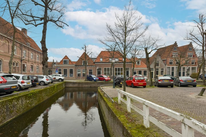 Photo 21 of Leliestraat 4-C