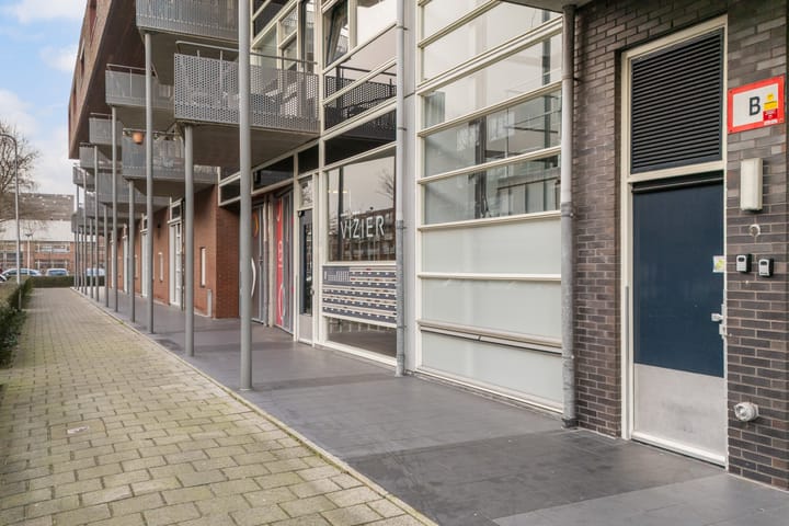 Foto 5 van Tiranastraat 82