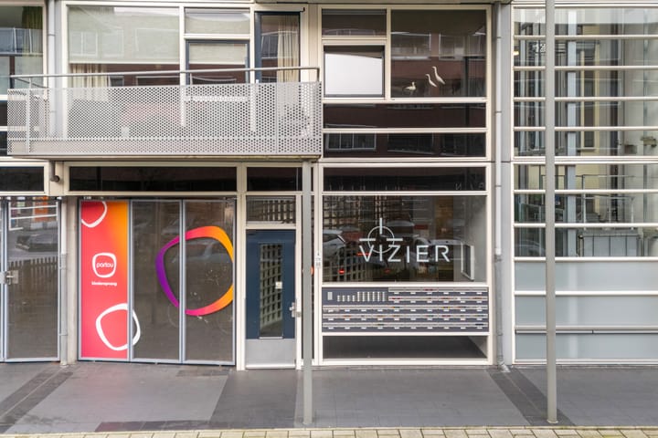 Foto 6 van Tiranastraat 82