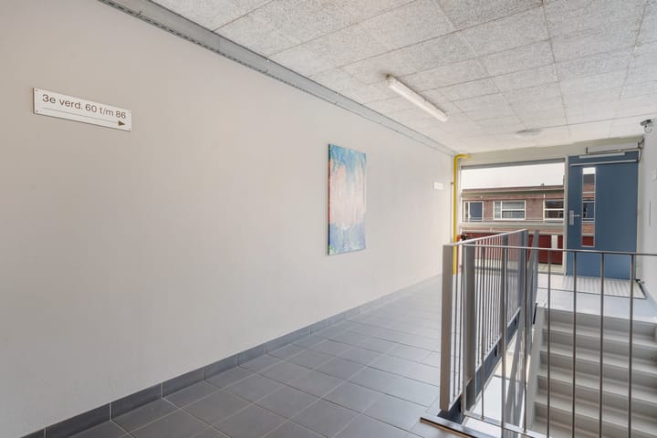 Foto 9 van Tiranastraat 82