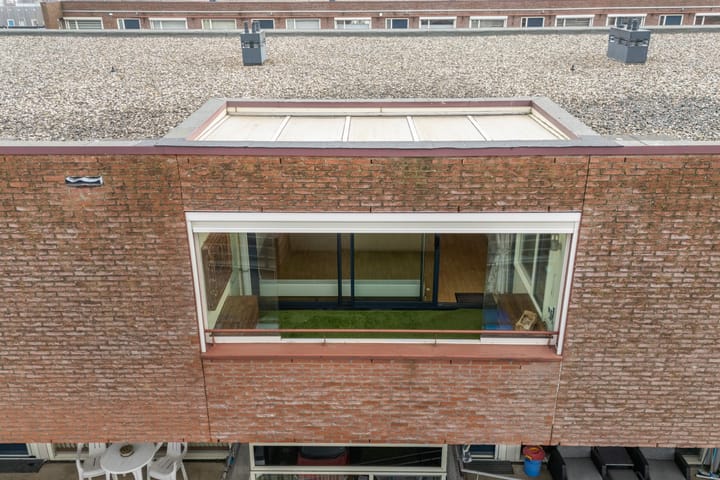 Foto 25 van Tiranastraat 82