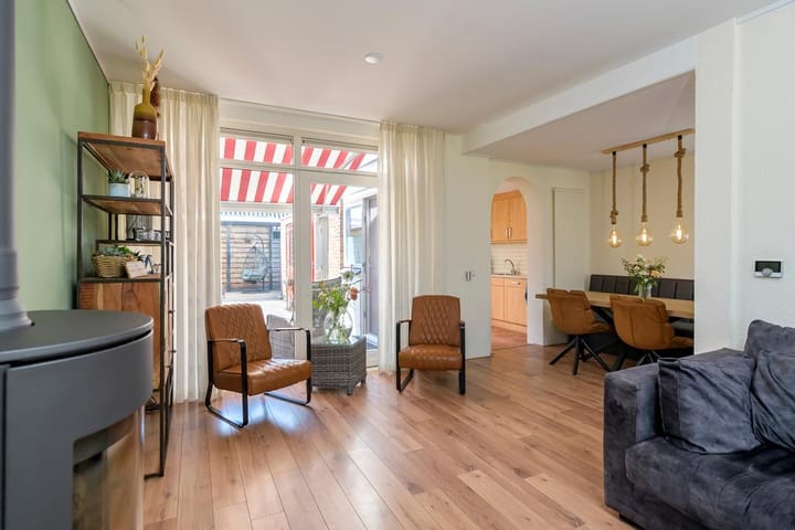 Foto 9 van Nobelstraat 51