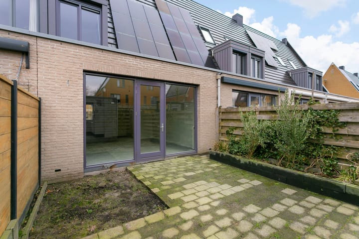 Photo 22 of Straat van Corsica 22