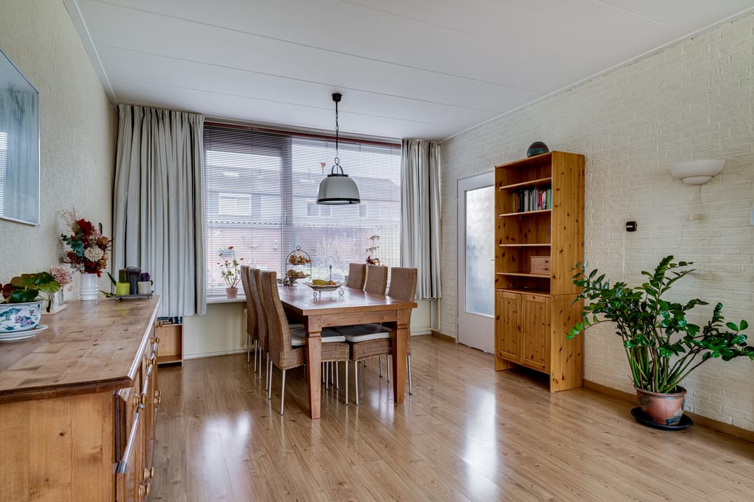 Foto 13 van Van Beethovenstraat 70