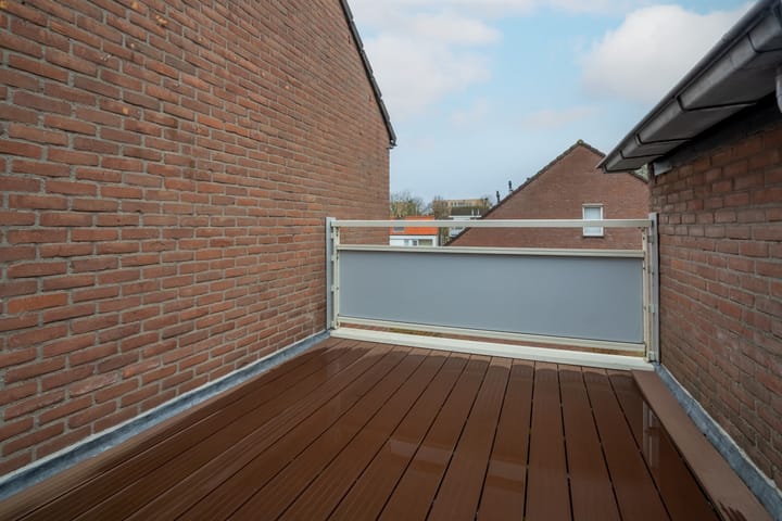 Photo 32 of Framboosstraat 39