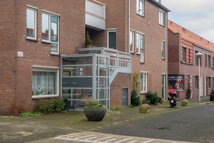 Photo 36 of Framboosstraat 39