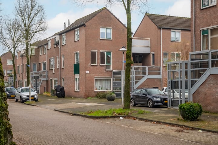 Photo 37 of Framboosstraat 39