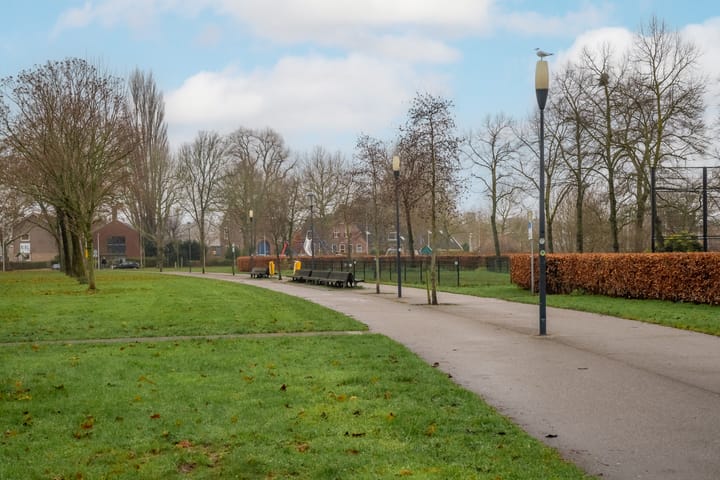 Photo 40 of Framboosstraat 39