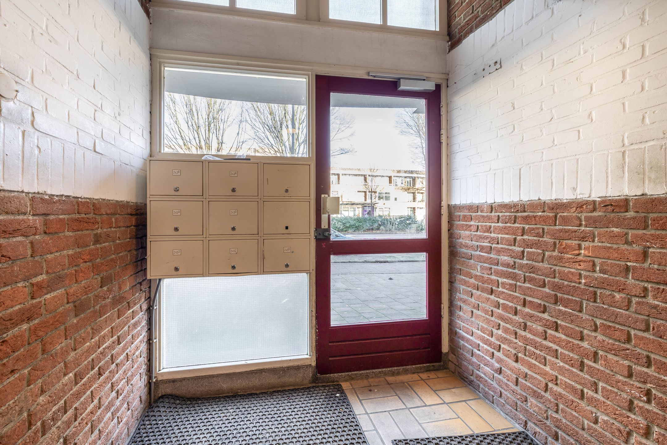 Foto 27 van Rotterdamsedijk 243-D