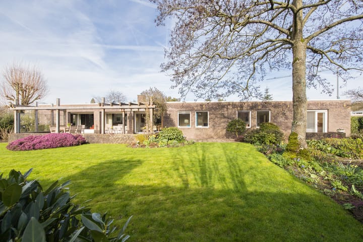 Foto 1 van Caesarlaan 1