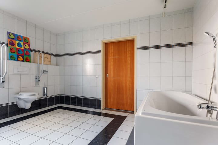 Foto 26 van Zwarthalszwaan 11