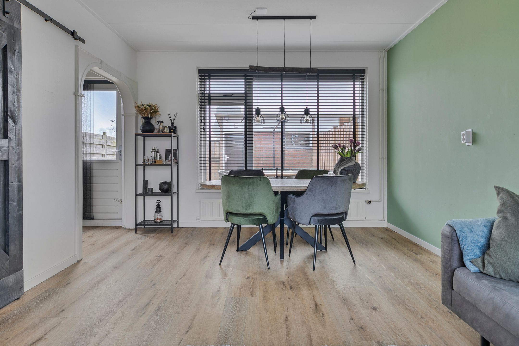 Foto 12 van Julianastraat 13-A