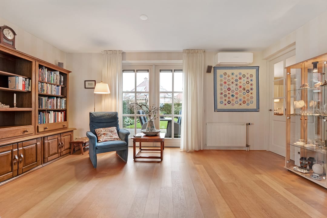 Photo 8 of Meander 34