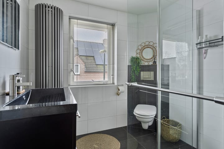 Foto 26 van Teeuwenweg 5