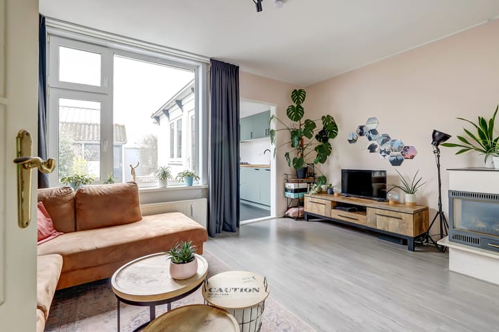 Foto 7 van Emmastraat 13