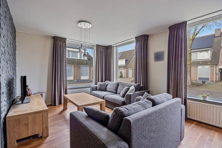 Foto 13 van Essenstraat 5