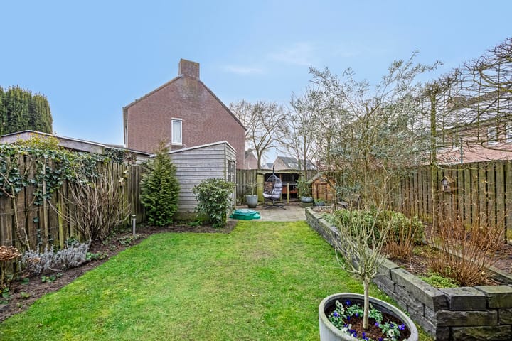 Foto 38 van Essenstraat 5