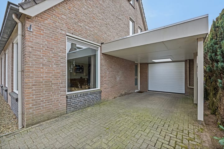 Foto 42 van Essenstraat 5