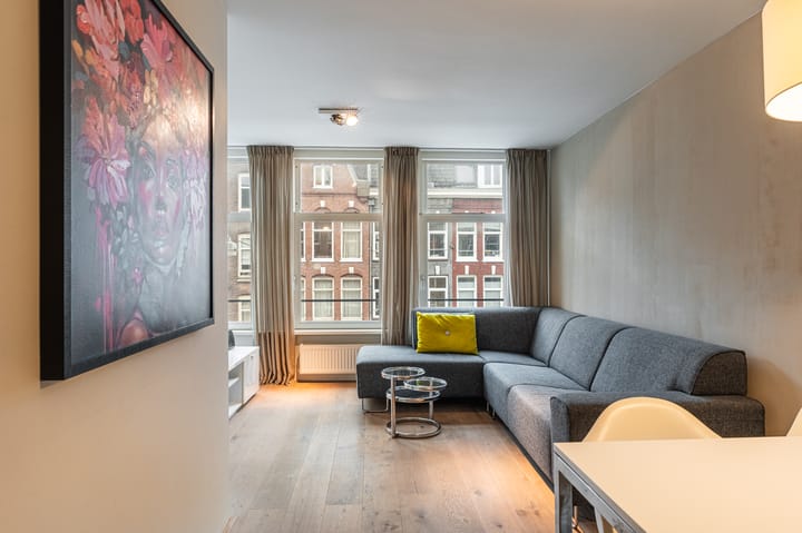 Foto 12 van Albert Cuypstraat 204-3