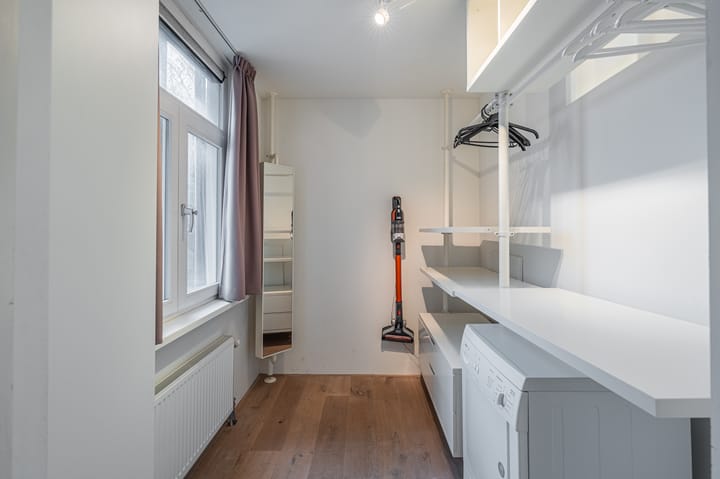 Foto 23 van Albert Cuypstraat 204-3