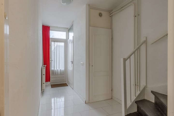 Foto 15 van Bredaweg 51