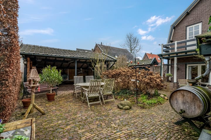 Foto 25 van Molenstraat 236