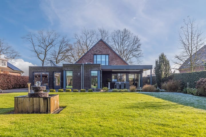 Foto 40 van Hoessenboslaan 44-A