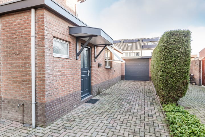 Photo 27 of Van Strijlandweg 35