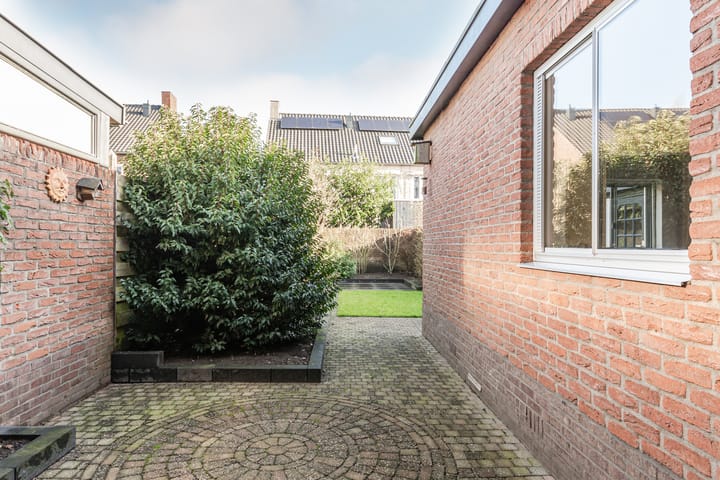 Photo 34 of Van Strijlandweg 35