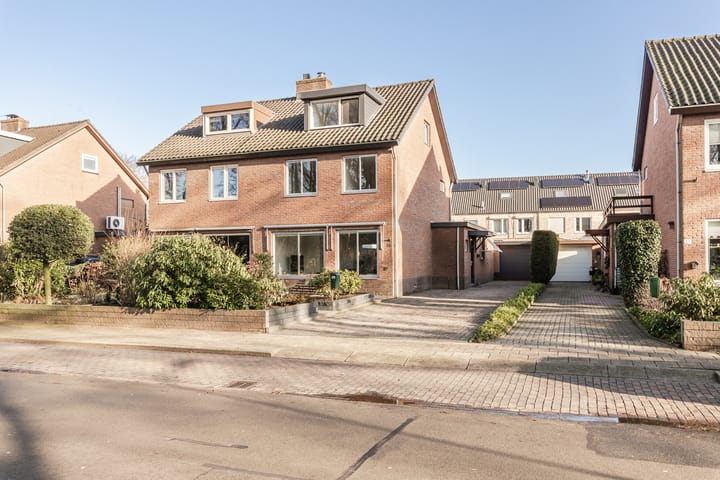 Photo 36 of Van Strijlandweg 35