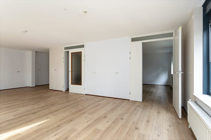 Foto 9 van Paviljoenplein 9